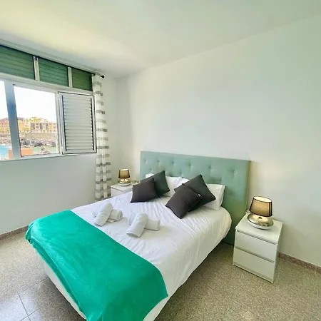 Black Rock Apartment
